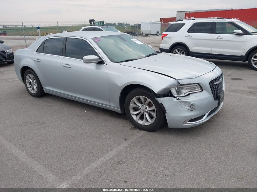 2019 CHRYSLER 300 TOURING | 2C3CCAAG2KH568937 | UPCARS