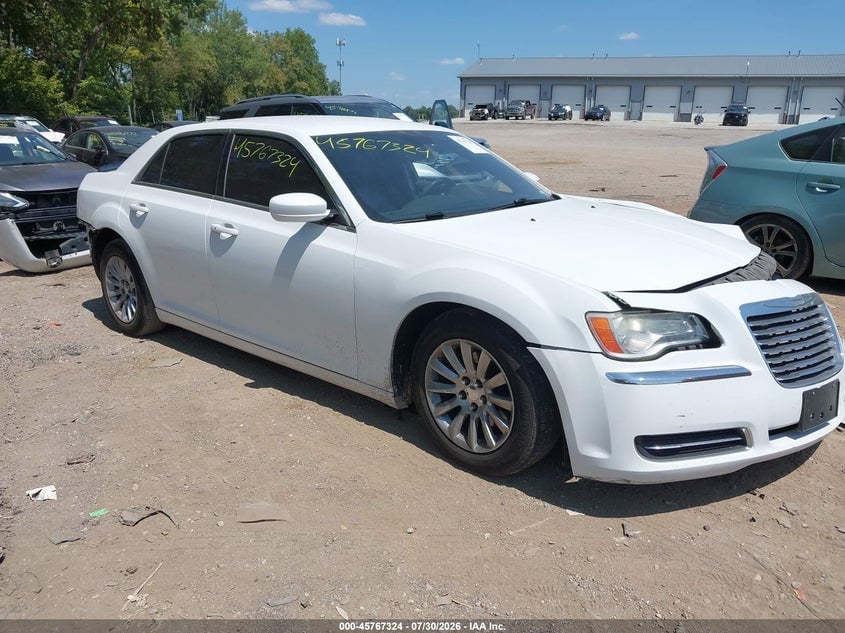 2013 CHRYSLER 300 MOTOWN | 2C3CCAAG0DH743477 | UPCARS