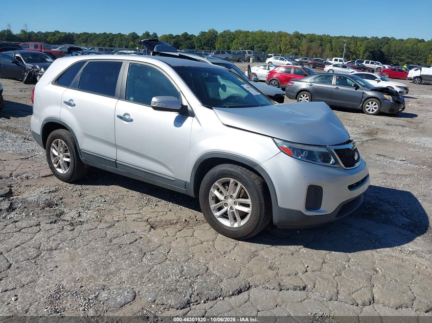 2014 KIA SORENTO LX | 5XYKT3A60EG508622 | UPCARS