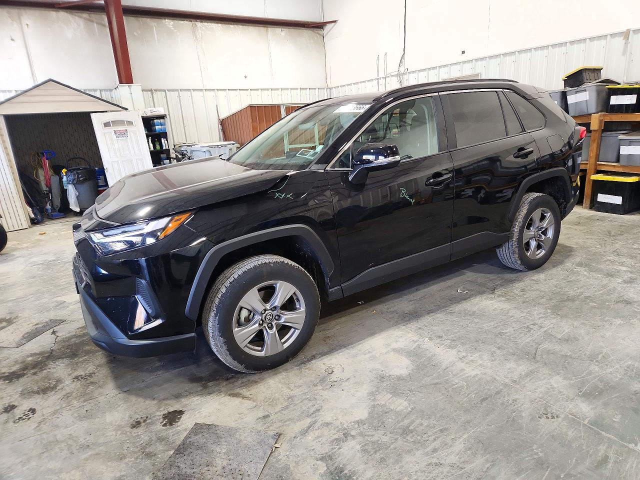 2025 TOYOTA RAV4 XLE | 2T3P1RFV0SC495674 | UPCARS