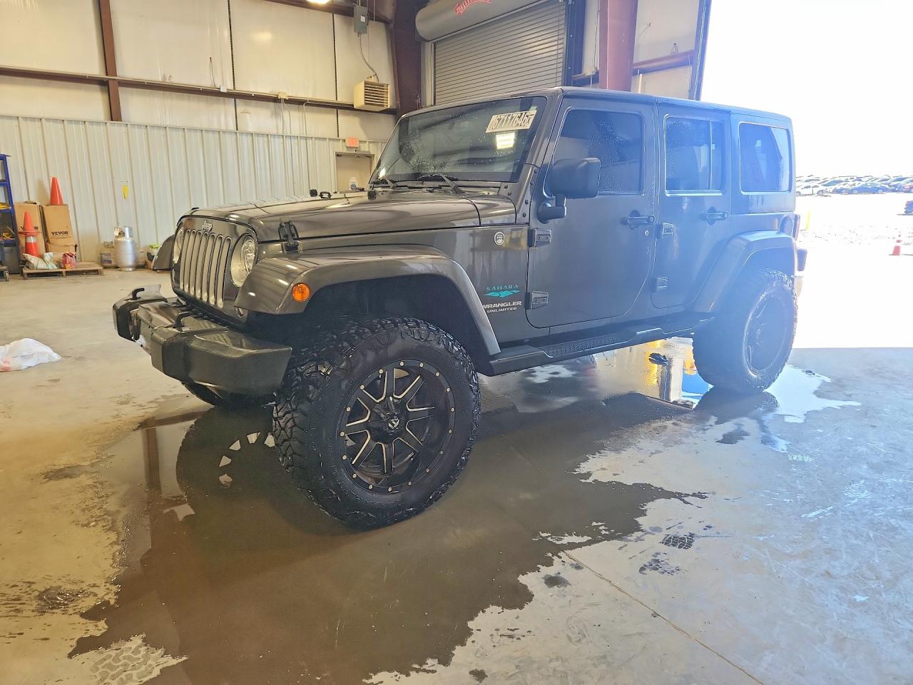 2017 JEEP WRANGLER SAHARA | 1C4HJWEG0HL717646 | UPCARS