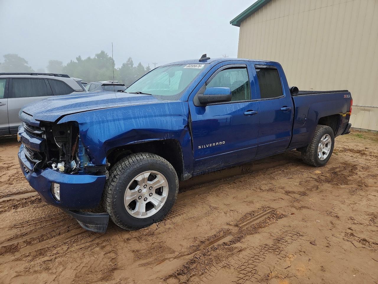 2017 CHEVROLET SILVERADO K1500 LT | 1GCVKREC8HZ164837 | UPCARS