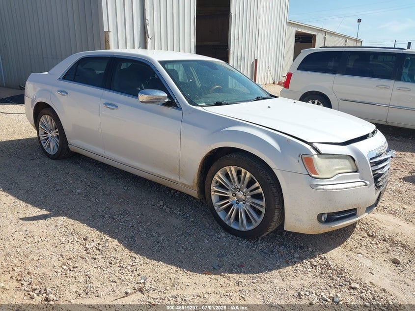 2011 CHRYSLER 300C | 2C3CA6CT4BH528338 | UPCARS