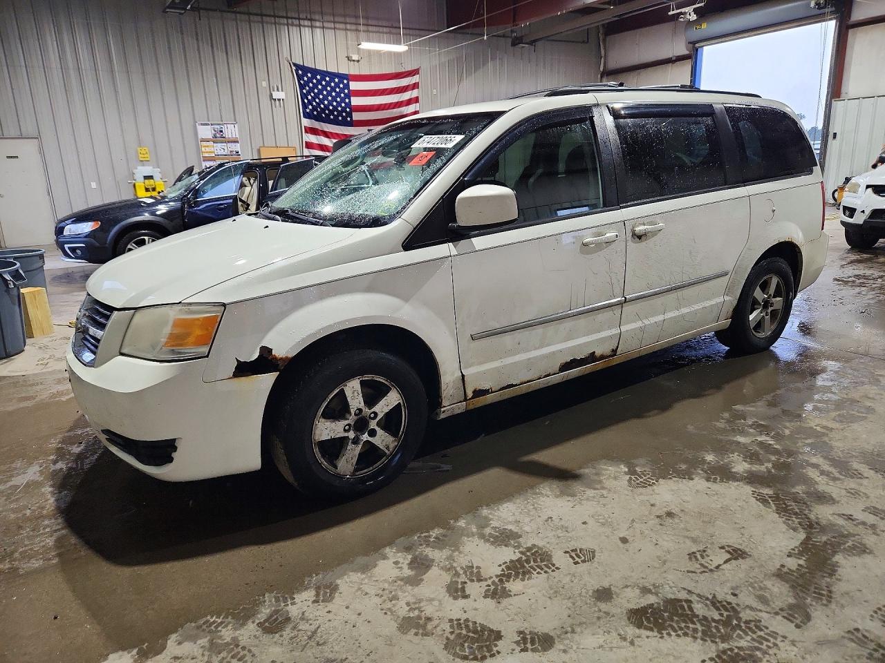 2010 DODGE CARAVAN SXT | 2D4RN5D12AR497362 | UPCARS