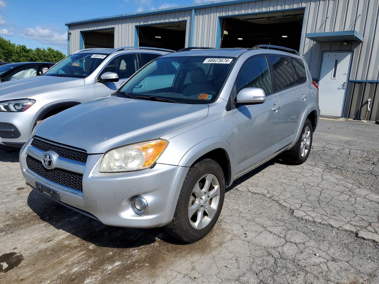 2010 TOYOTA RAV4 LIMITED | 2T3YF4DV3AW042805 | UPCARS