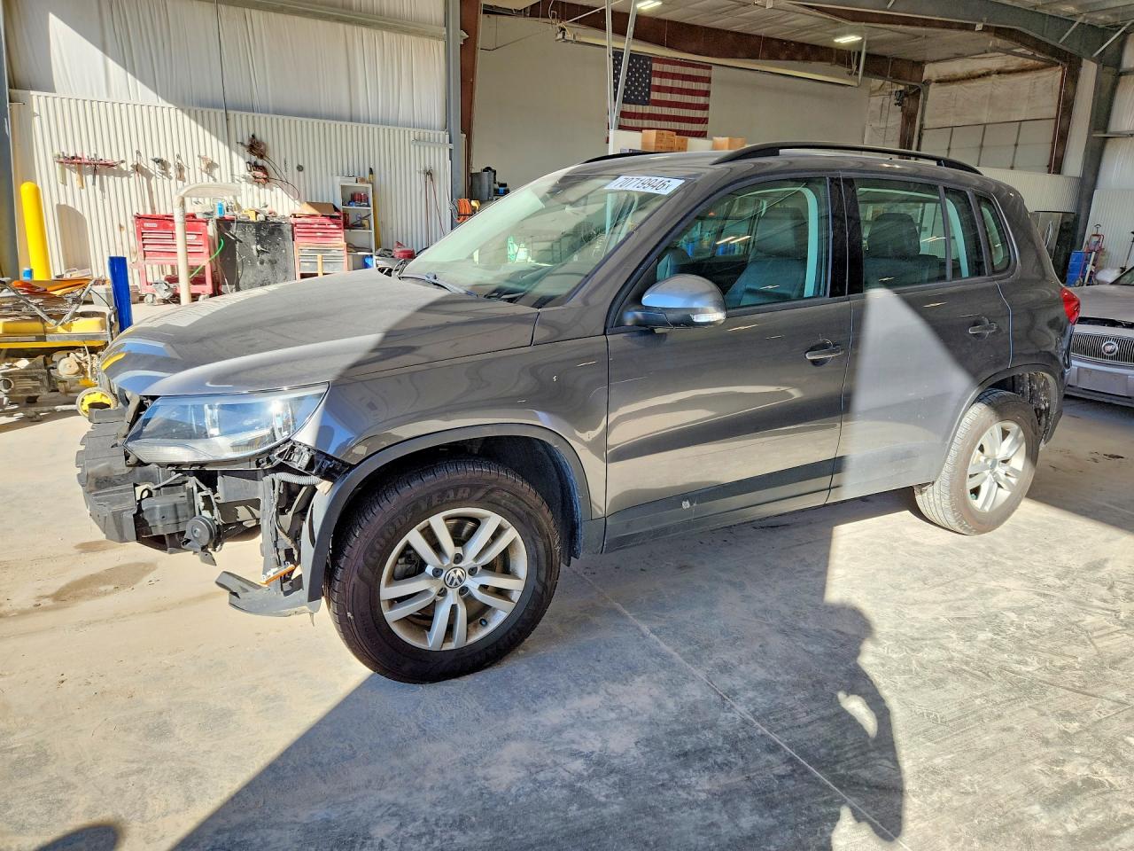 2016 VOLKSWAGEN TIGUAN S | WVGAV7AX8GW611245 | UPCARS