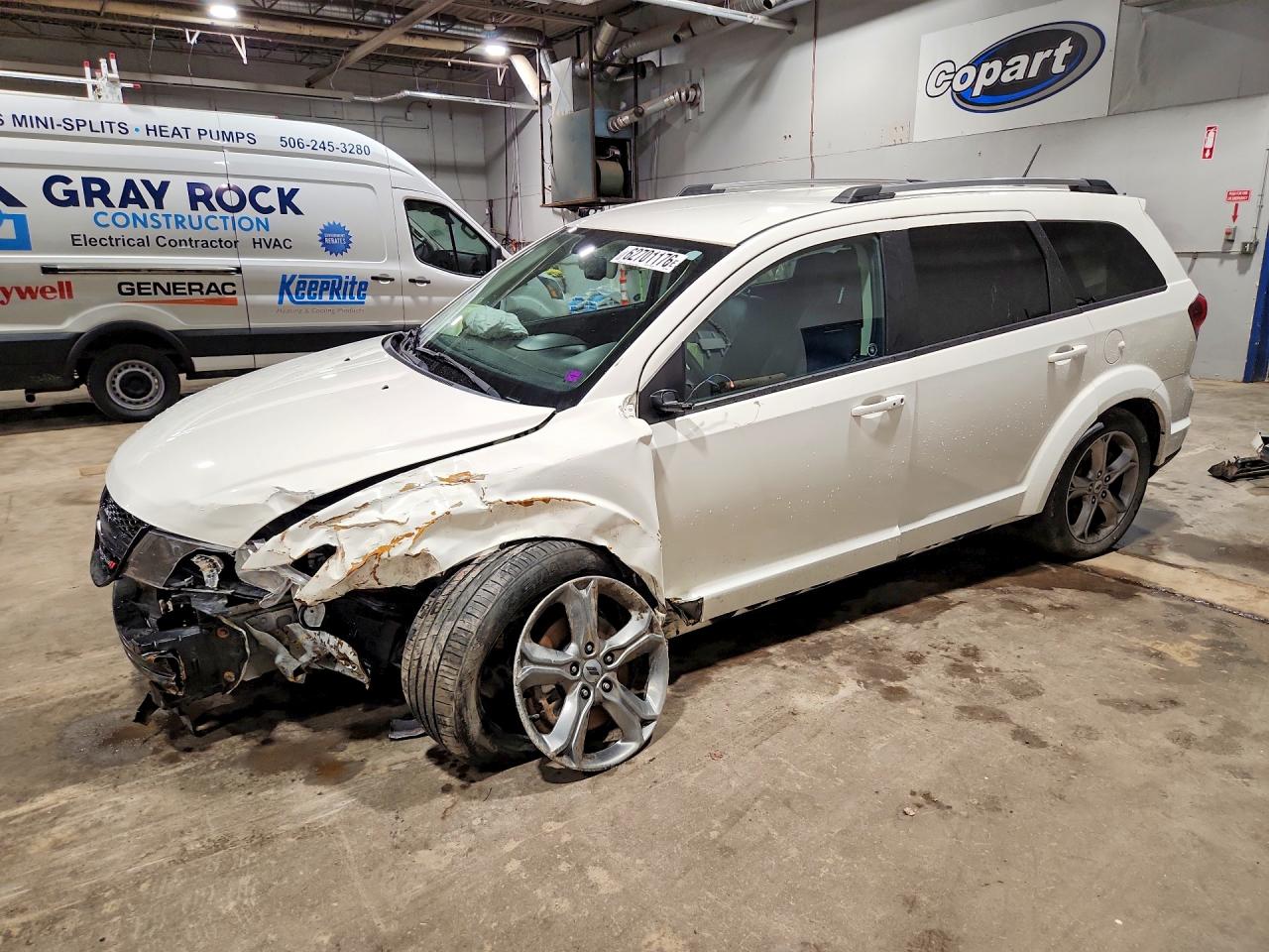 2018 DODGE JOURNEY CROSSROAD | 3C4PDDGG3JT209430 | UPCARS