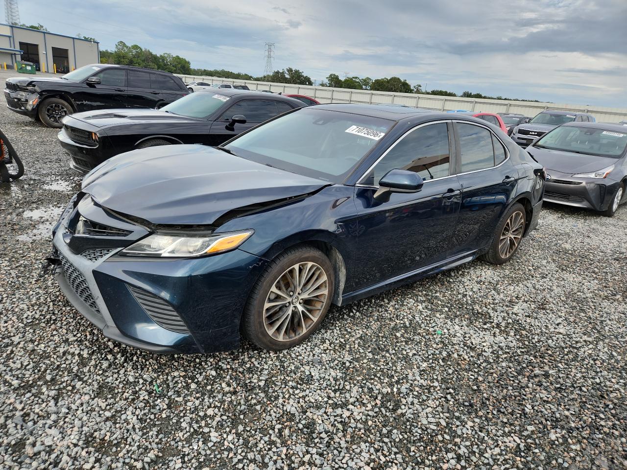 2018 TOYOTA CAMRY SE | 4T1B11HK6JU592446 | UPCARS
