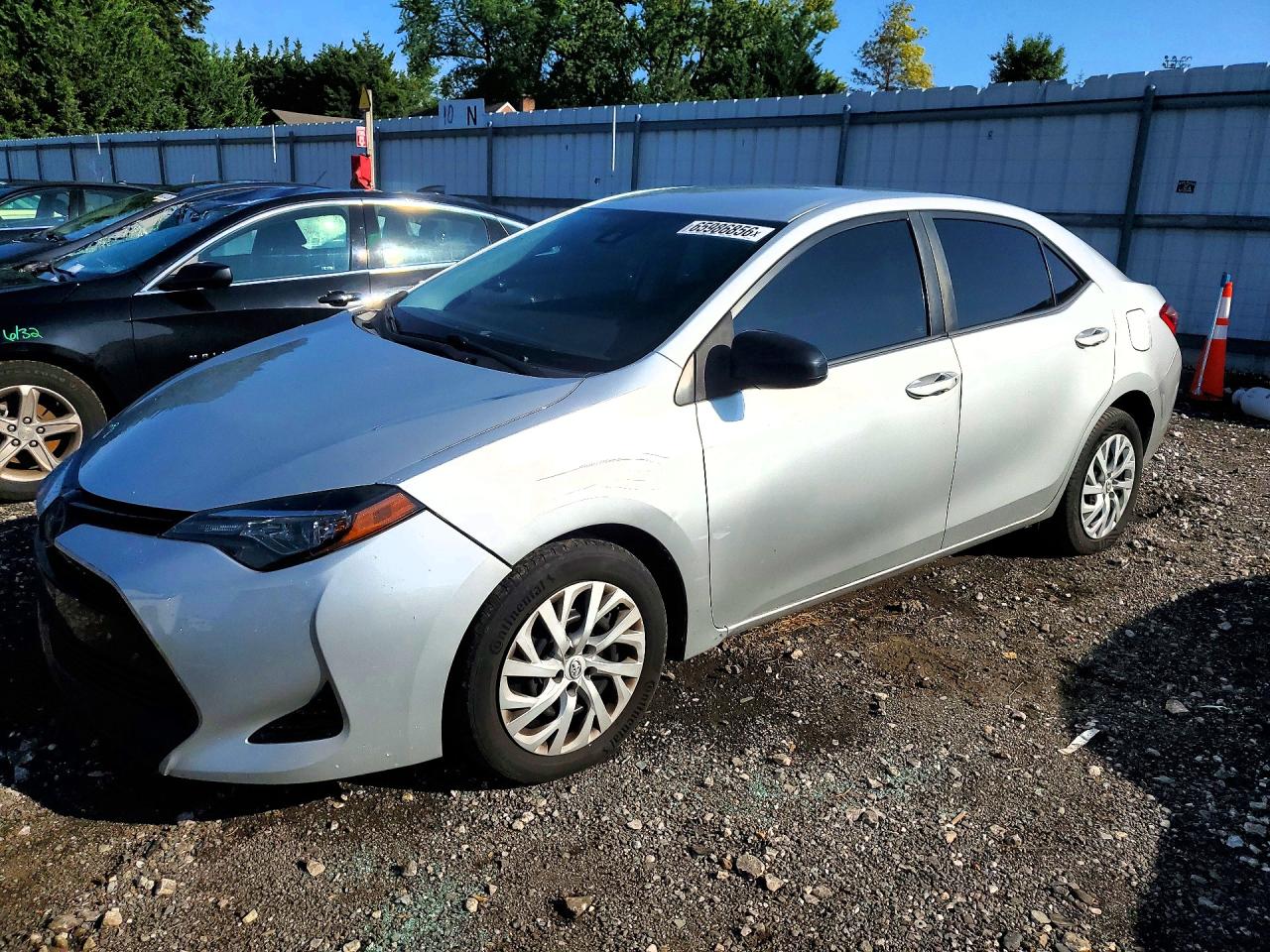 2018 TOYOTA COROLLA LE | 5YFBURHEXJP805044 | UPCARS