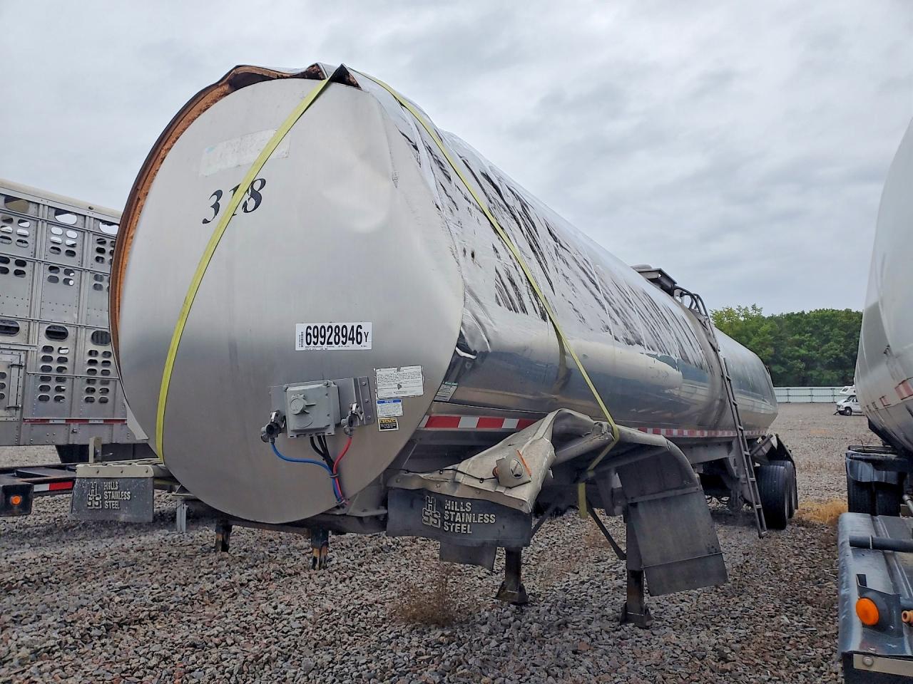 2019 WALKER UNKNOWN TANK TRAILER | 5WSABB239KN090413 | UPCARS
