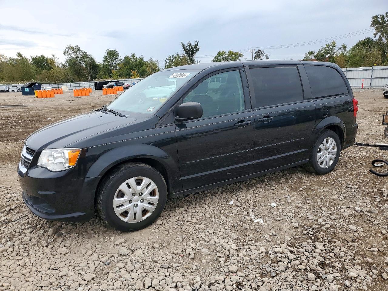 2015 DODGE CARAVAN SE | 2C4RDGBG5FR575773 | UPCARS