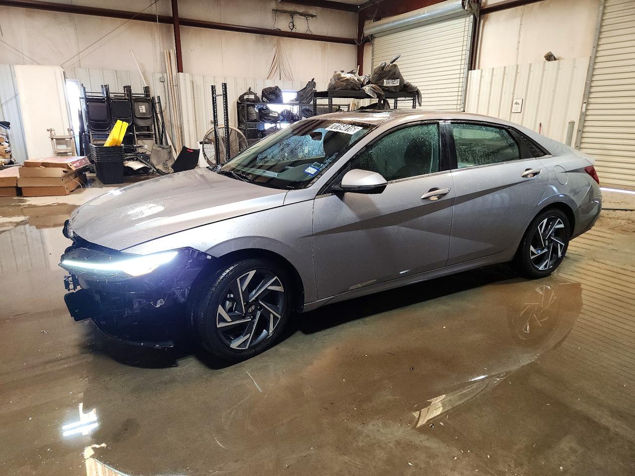 2025 HYUNDAI ELANTRA LIMITED | KMHLN4DJ2SU174250 | UPCARS