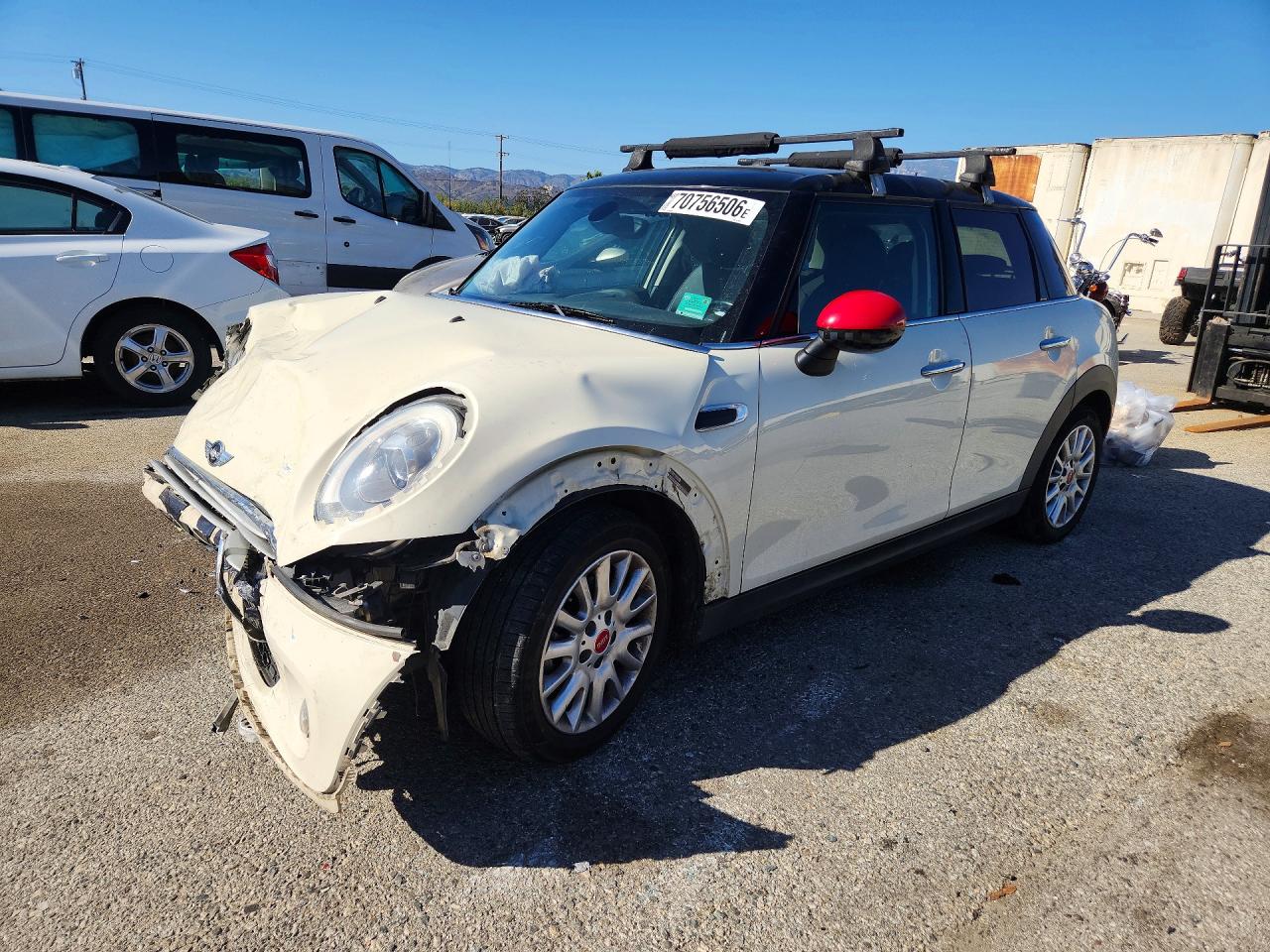 2015 MINI COOPER | WMWXS5C52FT829363 | UPCARS
