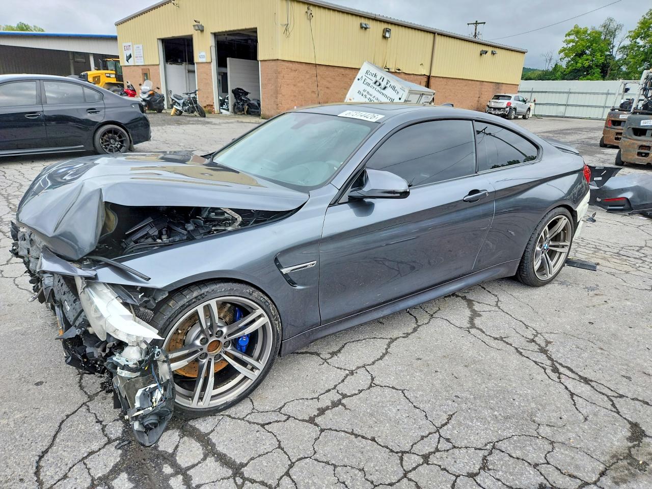 2016 BMW M4 | WBS3R9C59GK336154 | UPCARS