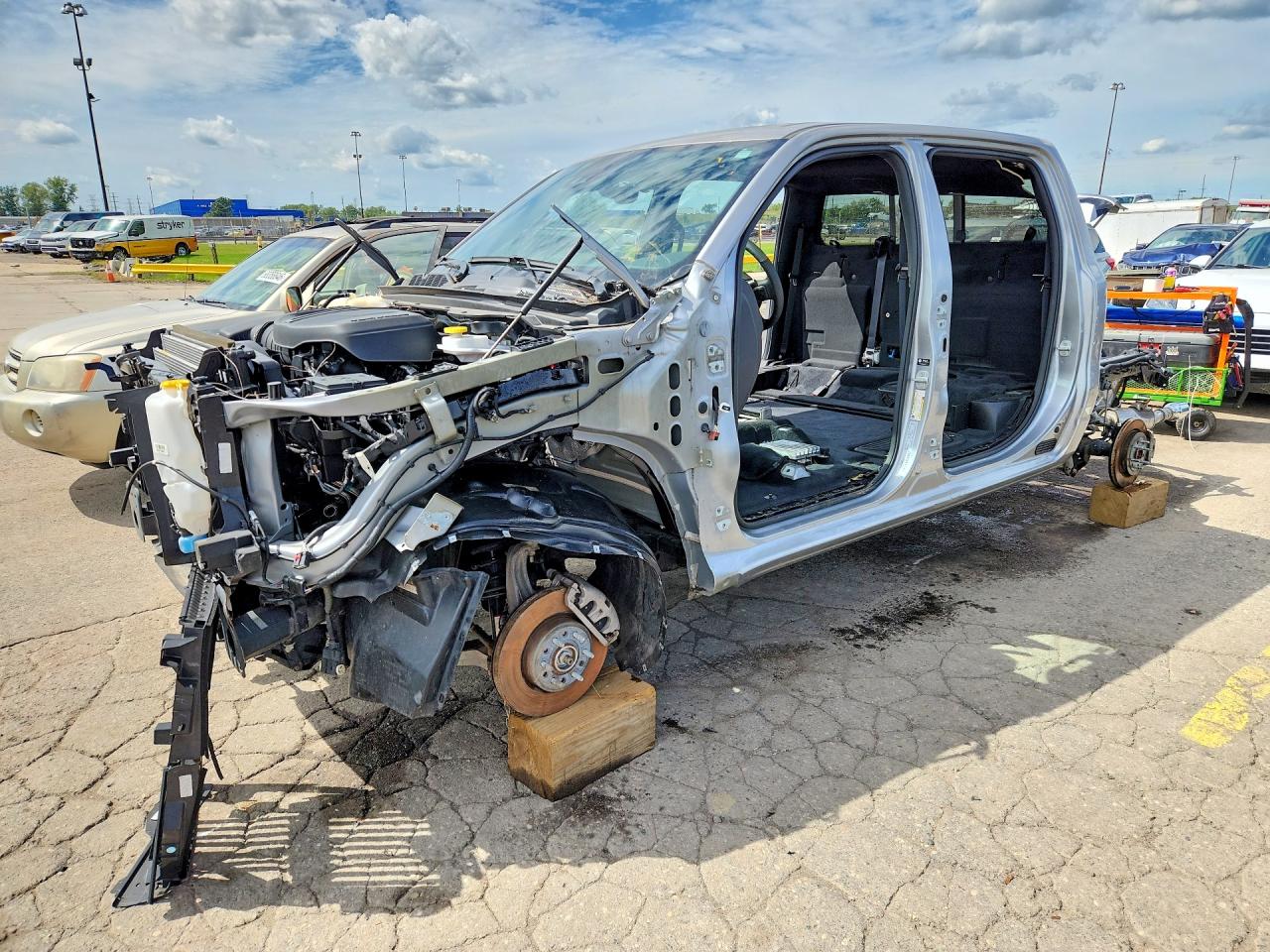 2025 RAM 1500 LARAMIE | 1C6SRFJPXSN512181 | UPCARS
