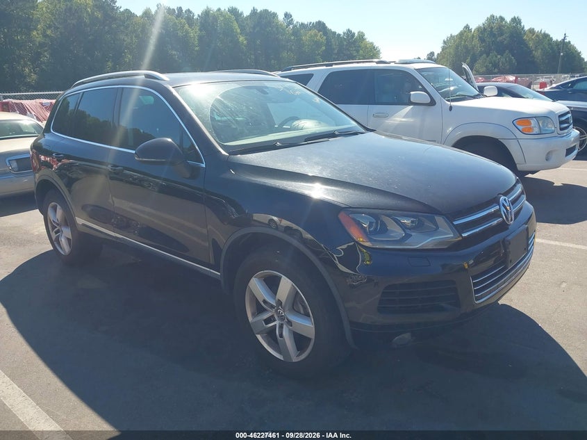 2011 VOLKSWAGEN TOUAREG VR6 LUX | WVGFF9BP9BD003624 | UPCARS