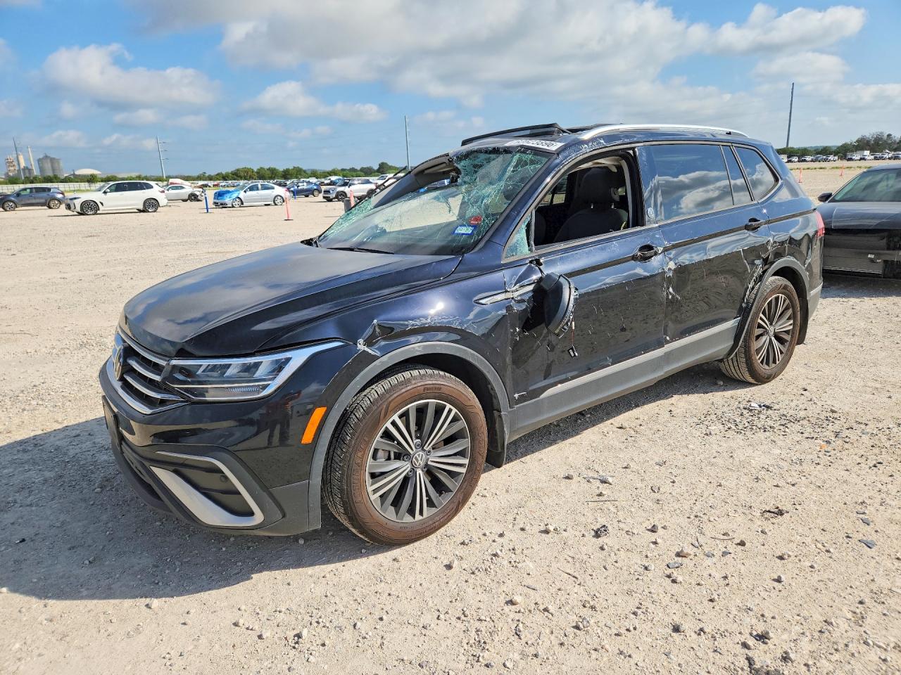 2024 VOLKSWAGEN TIGUAN WOLFSBURG | 3VVTB7AX9RM231096 | UPCARS
