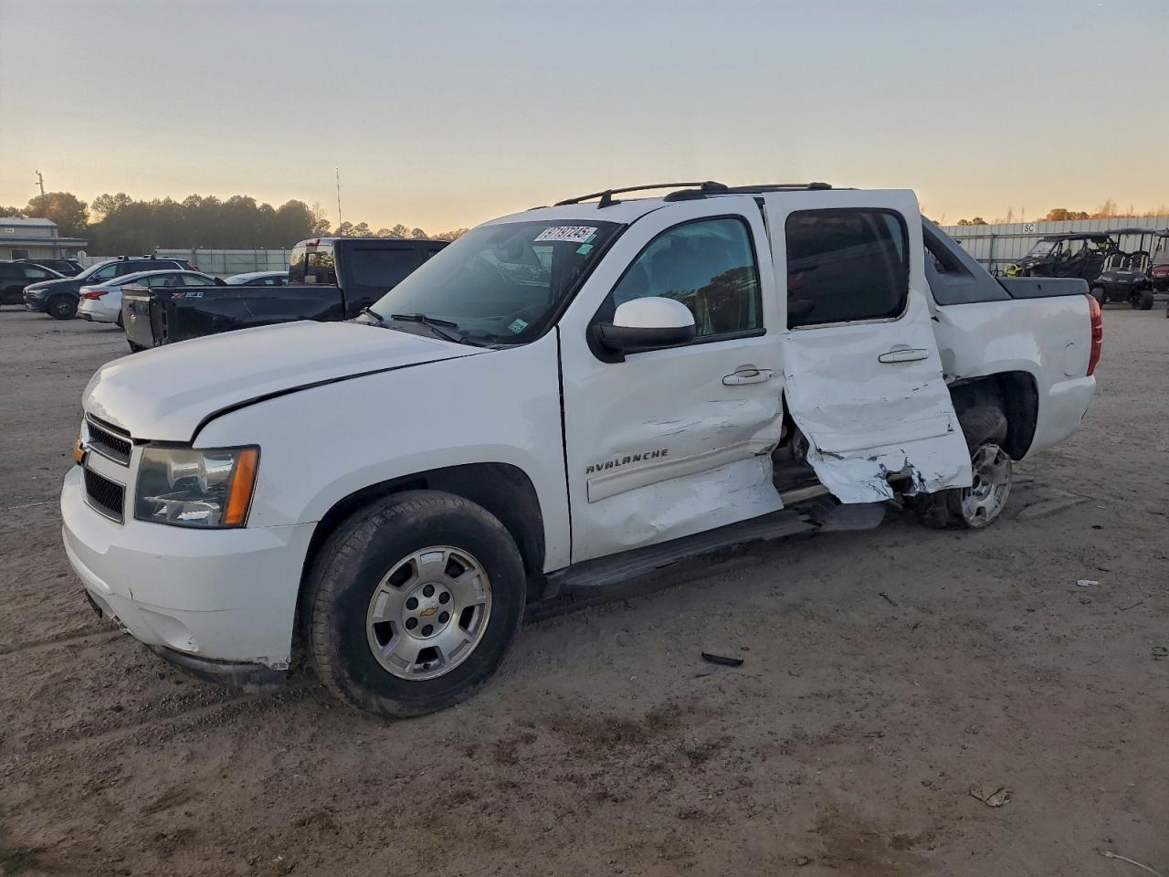 2012 CHEVROLET AVALANCHE LT | 3GNTKFE76CG126631 | UPCARS