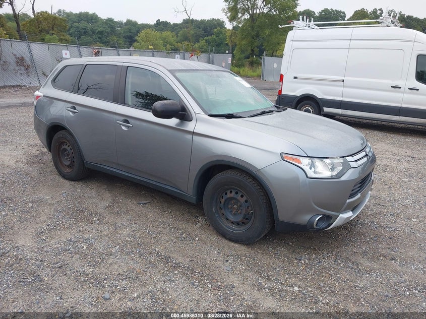 2015 MITSUBISHI OUTLANDER ES | JA4AD2A34FZ004502 | UPCARS