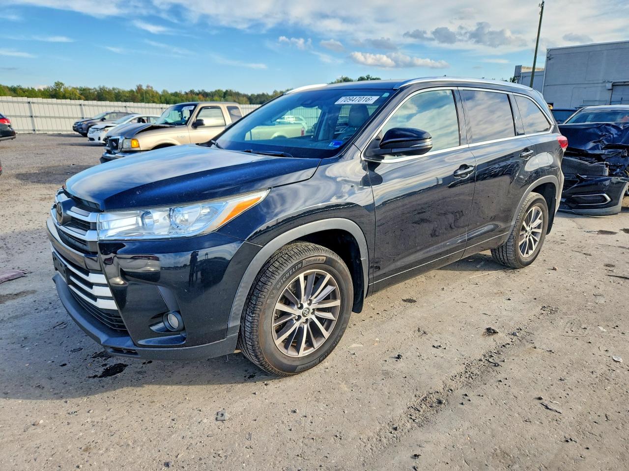 2017 TOYOTA HIGHLANDER XLE | 5TDJZRFH4HS392002 | UPCARS