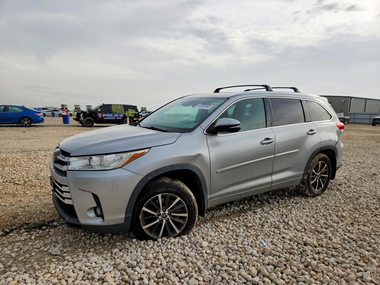 2017 TOYOTA HIGHLANDER XLE | 5TDJZRFHXHS373129 | UPCARS