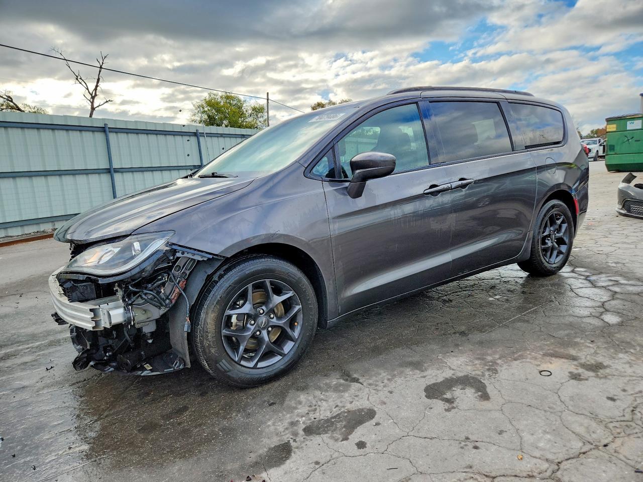 2019 CHRYSLER PACIFICA TOURING L | 2C4RC1BG9KR644068 | UPCARS