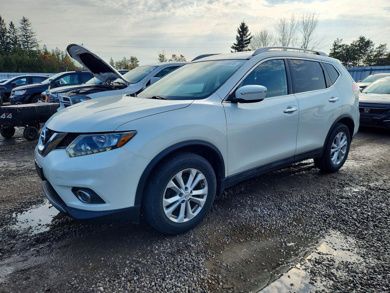 2015 NISSAN ROGUE S | 5N1AT2MT0FC773131 | UPCARS