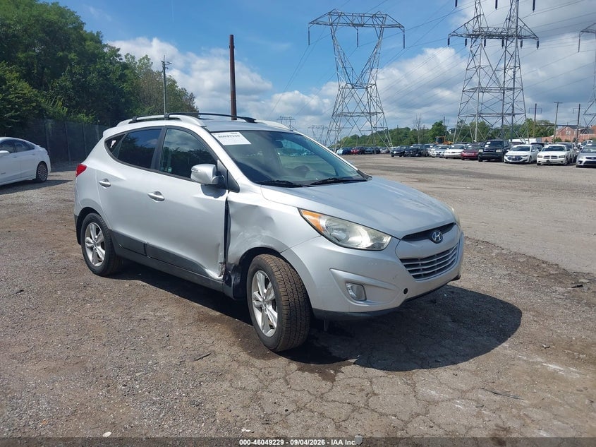 2013 HYUNDAI TUCSON GLS | KM8JU3AC5DU713943 | UPCARS
