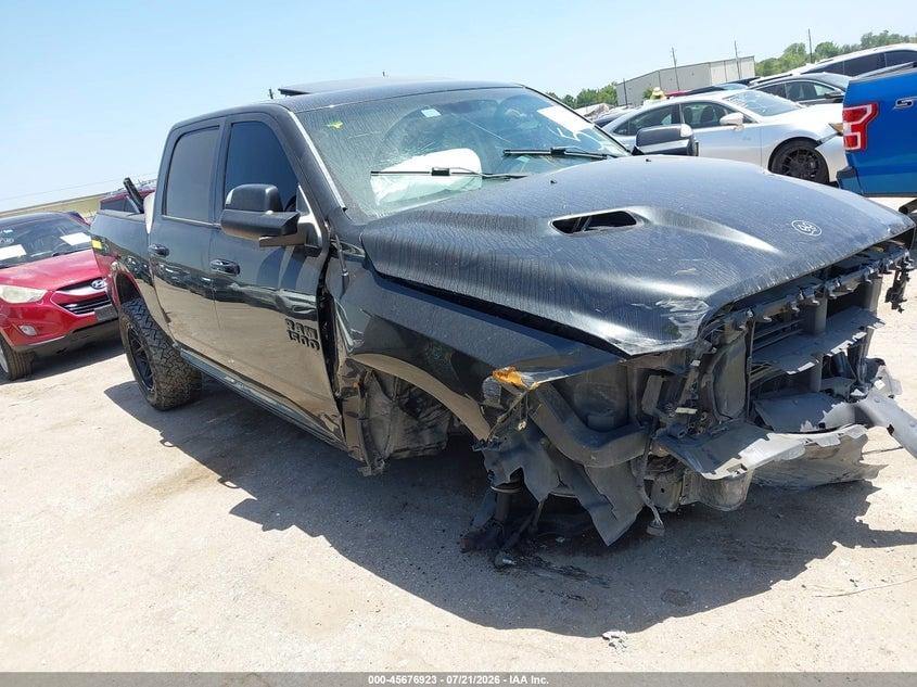 2018 RAM 1500 NIGHT  4X4 5'7 BOX | 1C6RR7MT6JS110400 | UPCARS