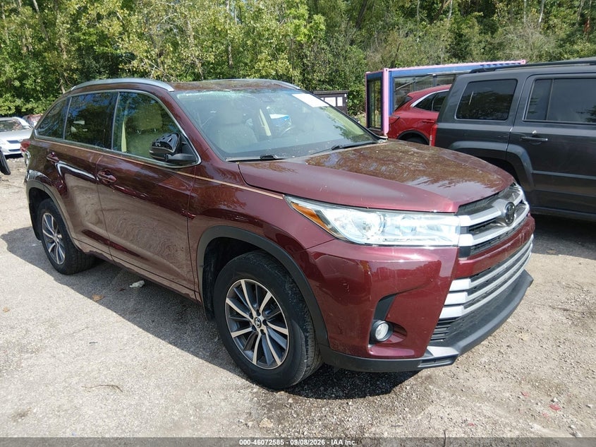2017 TOYOTA HIGHLANDER XLE | 5TDJZRFH5HS462266 | UPCARS