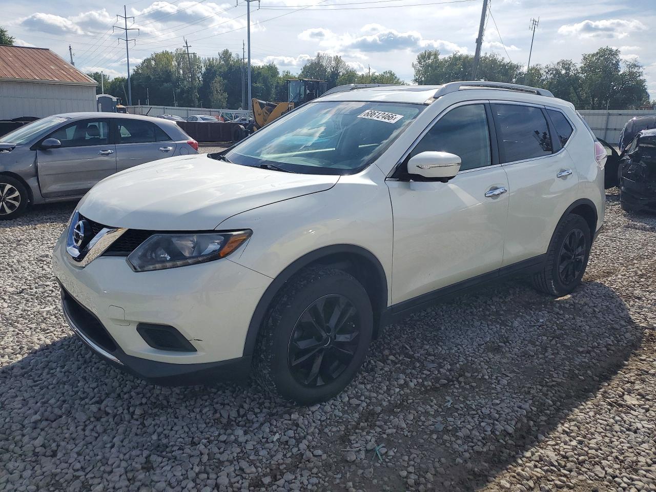 2015 NISSAN ROGUE SV | 5N1AT2MVXFC899885 | UPCARS