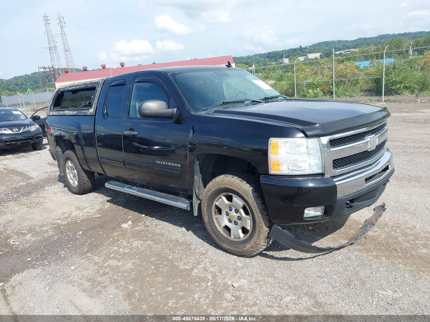 2011 CHEVROLET SILVERADO 1500 LT | 1GCRKSE32BZ257014 | UPCARS