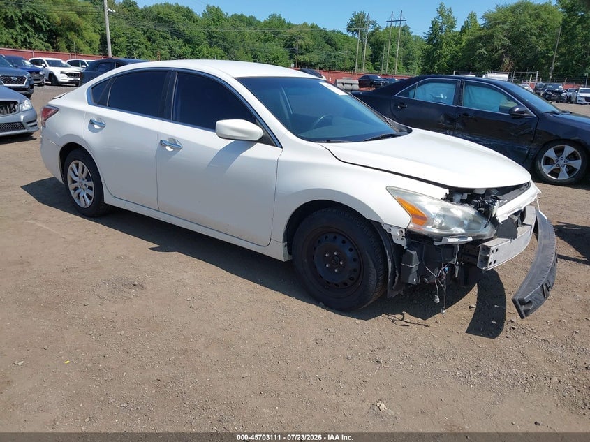 2015 NISSAN ALTIMA 2.5/2.5 S/2.5 SL/2.5 SV | 1N4AL3AP7FC452145 | UPCARS