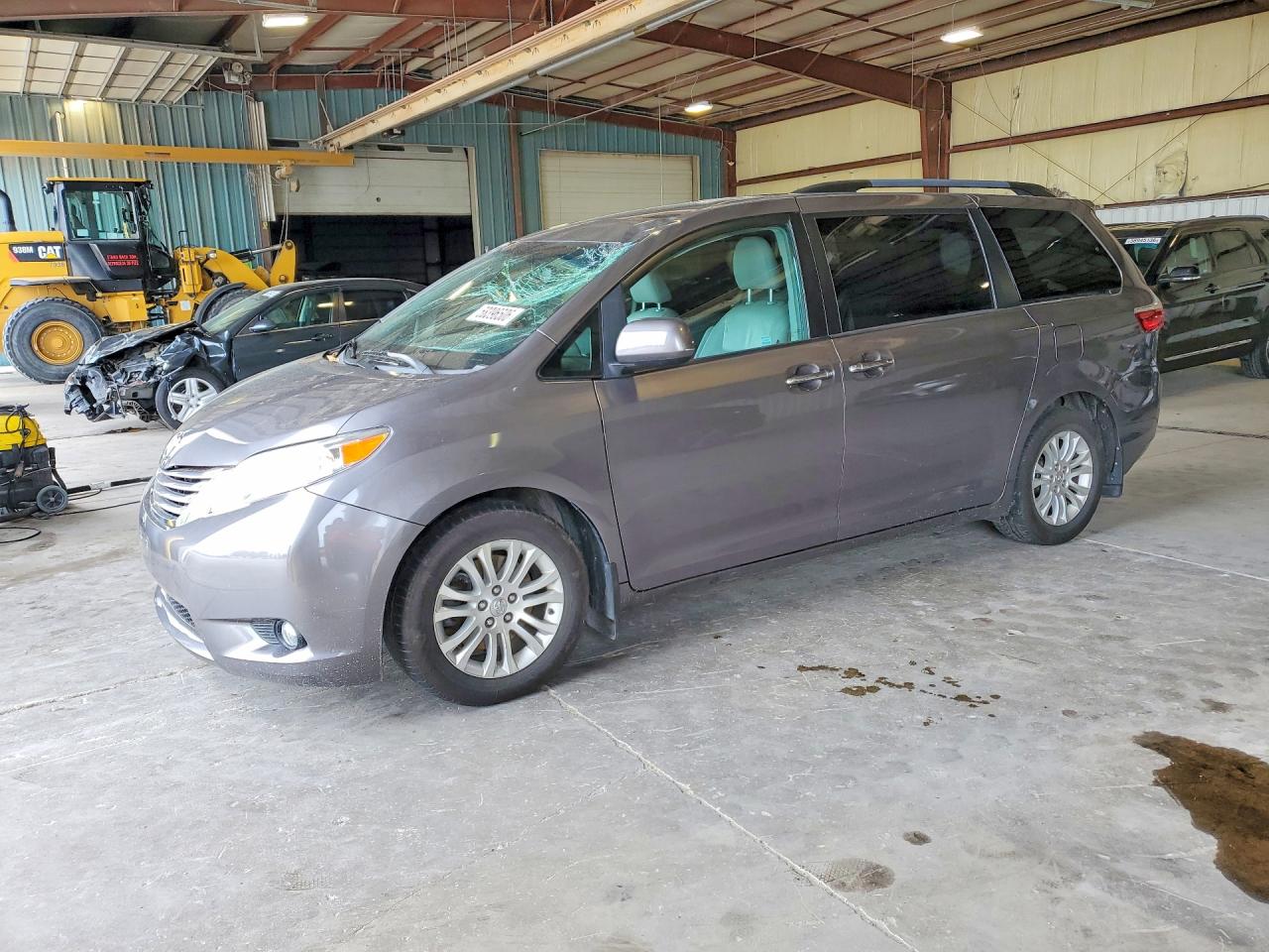 2017 TOYOTA SIENNA XLE 8-PASSENGER | 5TDYZ3DC1HS853031 | UPCARS