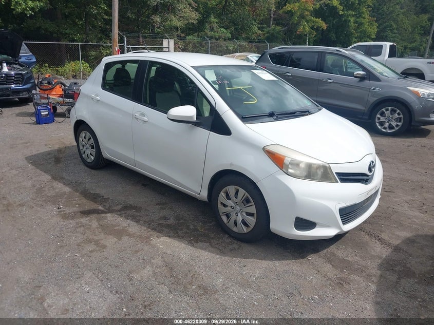 2013 TOYOTA YARIS LE | JTDKTUD38DD553831 | UPCARS