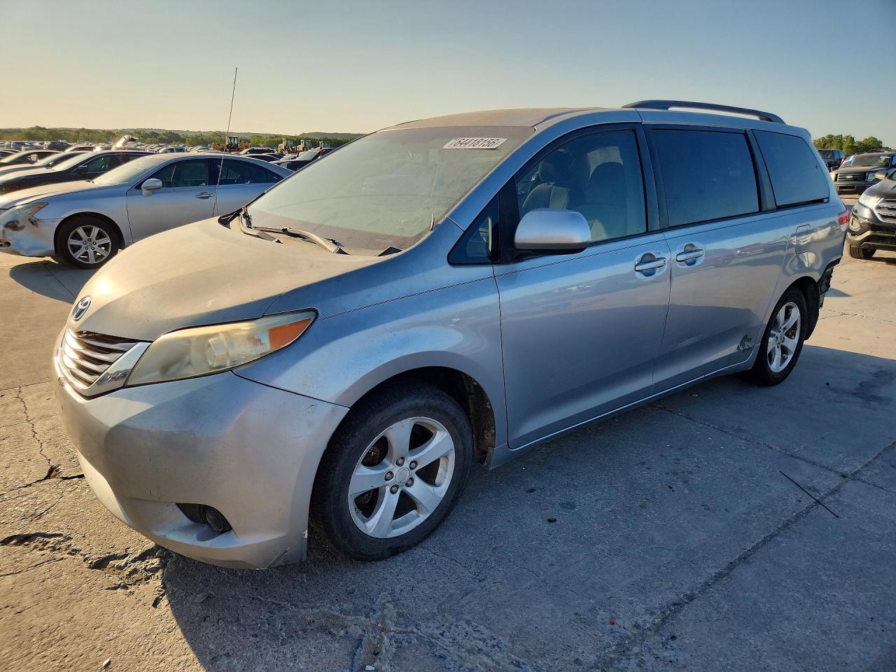 2011 TOYOTA SIENNA LE | 5TDKK3DC5BS096832 | UPCARS