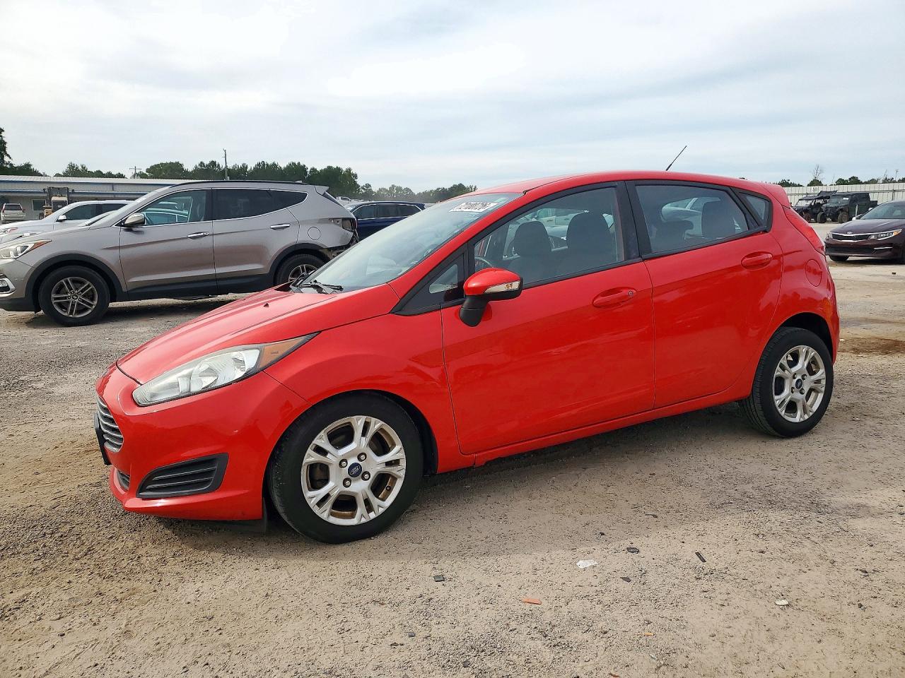 2015 FORD FIESTA SE | 3FADP4EJ5FM223717 | UPCARS