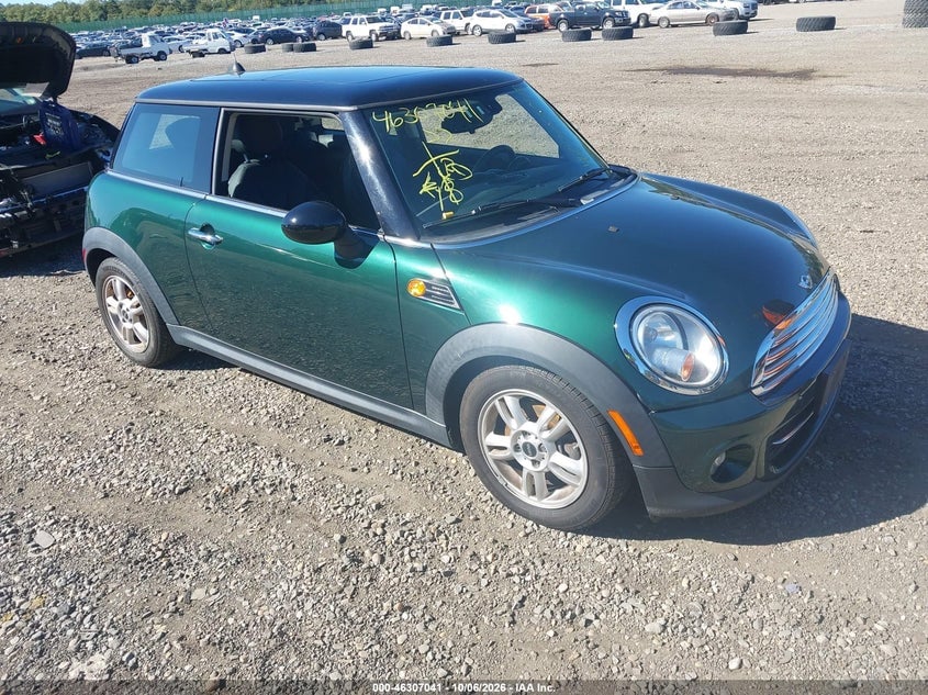 2013 MINI HARDTOP COOPER | WMWSU3C55DT684423 | UPCARS