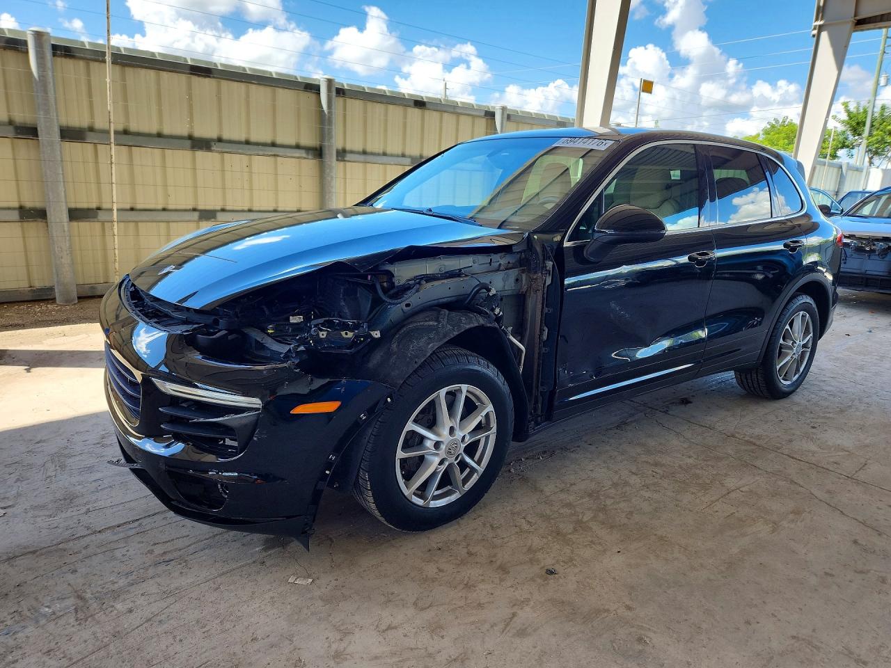 2016 PORSCHE CAYENNE | WP1AA2A22GKA11821 | UPCARS