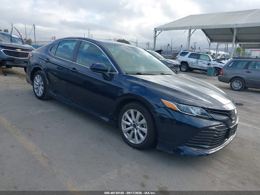 2019 TOYOTA CAMRY LE | 4T1B11HK5KU744136 | UPCARS