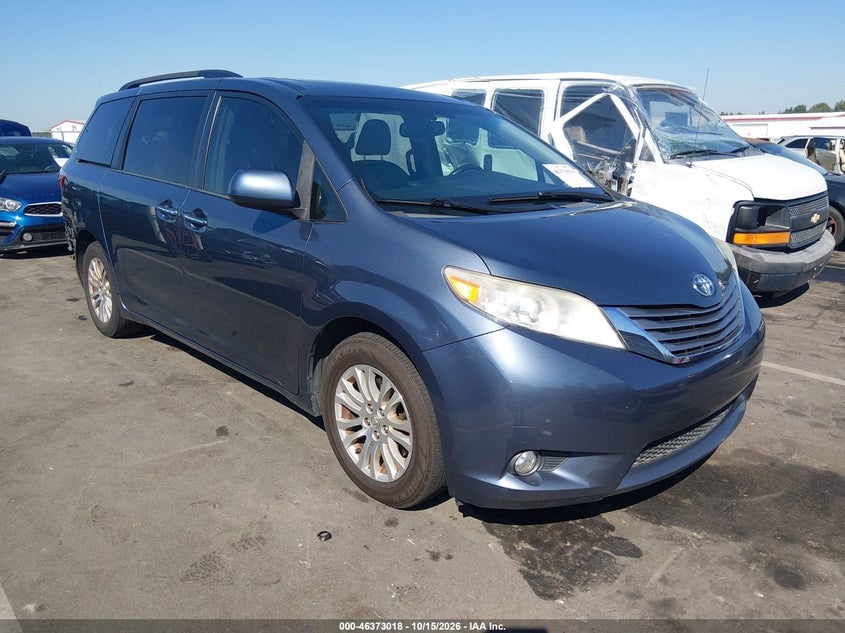 2017 TOYOTA SIENNA XLE 8 PASSENGER | 5TDYZ3DC8HS856248 | UPCARS