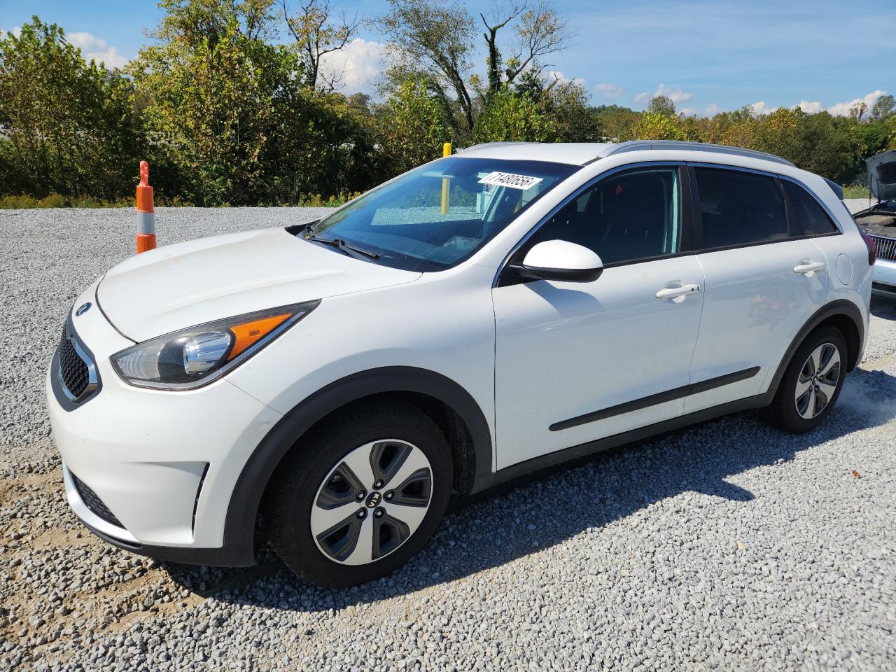 2017 KIA NIRO LX | KNDCB3LC4H5074468 | UPCARS