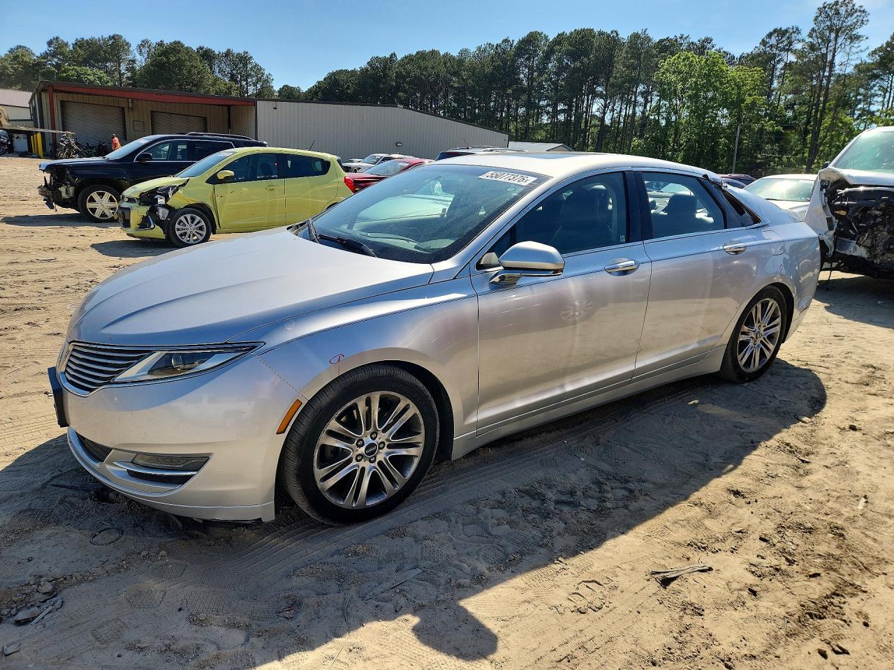2015 LINCOLN MKZ | 3LN6L2J98FR610002 | UPCARS