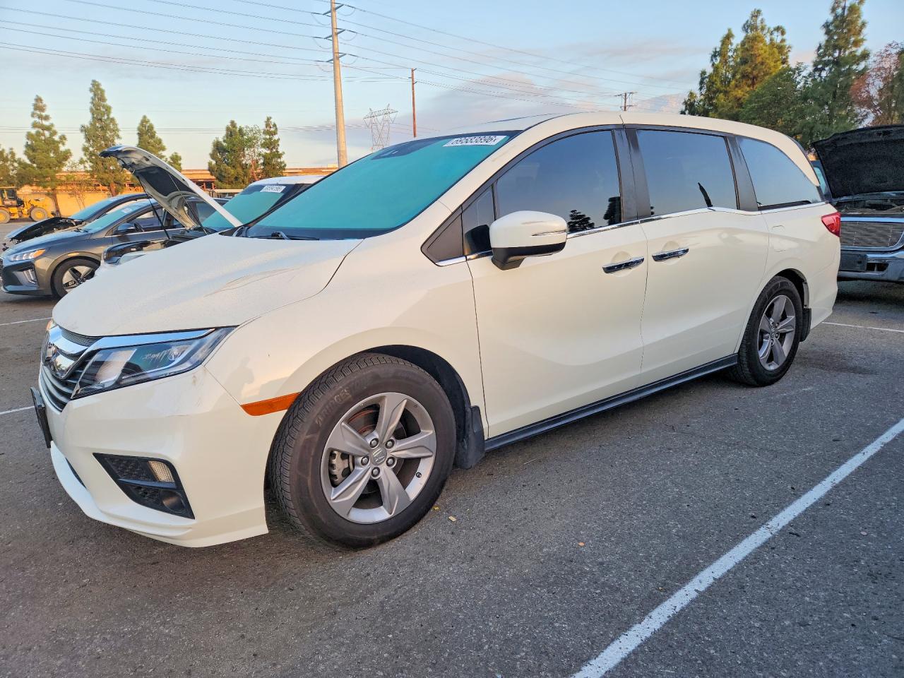 2018 HONDA ODYSSEY EXL | 5FNRL6H71JB099420 | UPCARS
