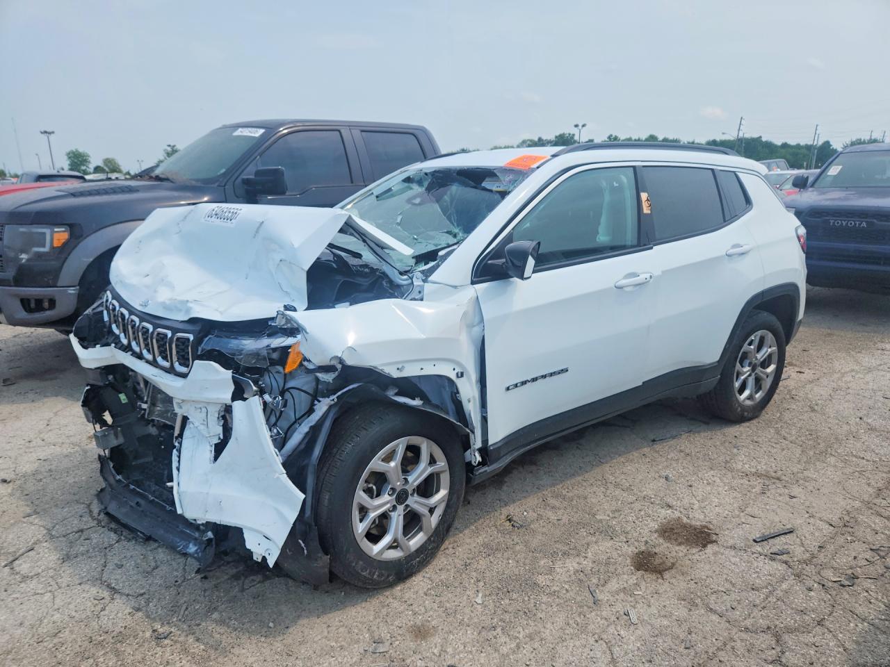 2025 JEEP COMPASS LATITUDE | 3C4NJDBN2ST592977 | UPCARS
