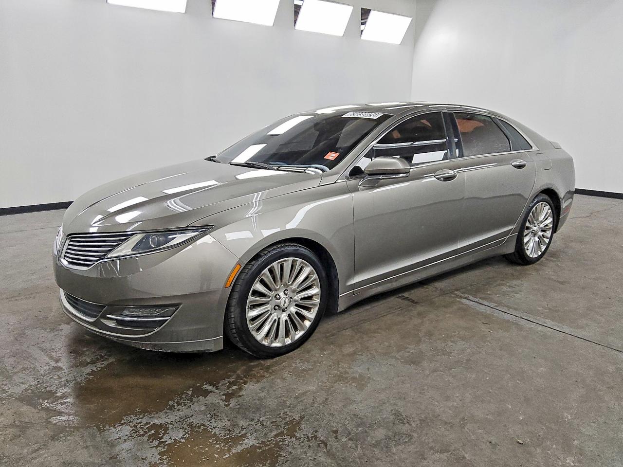 2016 LINCOLN MKZ | 3LN6L2G91GR626941 | UPCARS