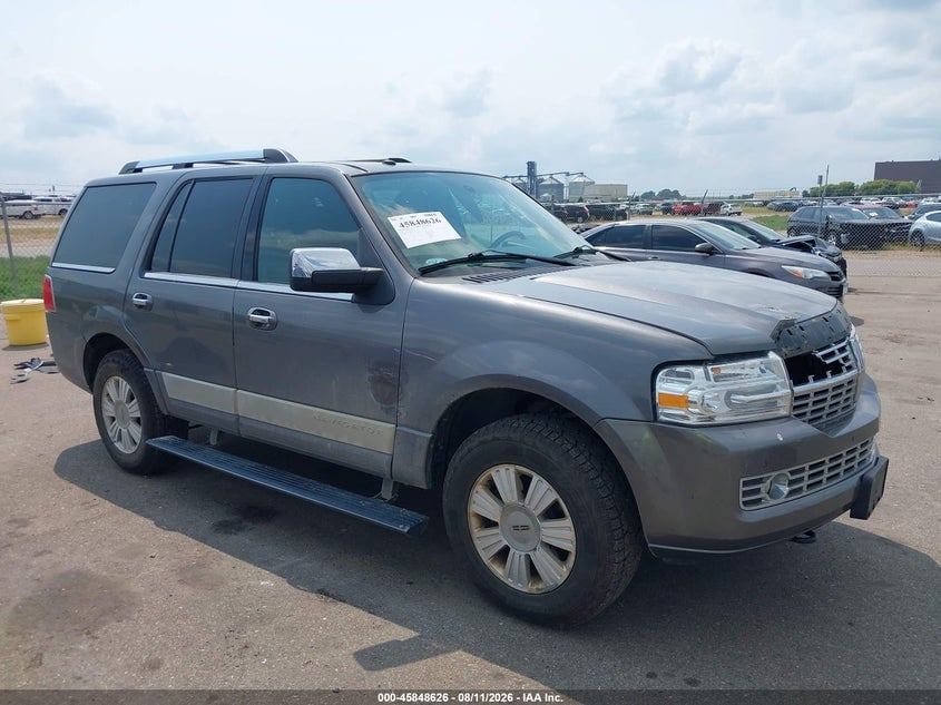 2013 LINCOLN NAVIGATOR | 5LMJJ2J51DEL03250 | UPCARS