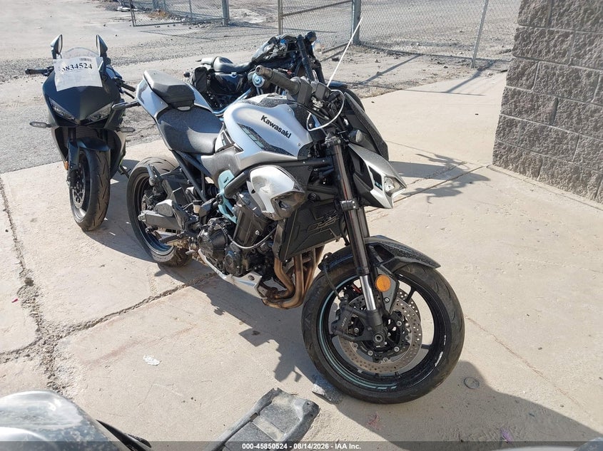 2025 KAWASAKI ZR900 S | ML5ZRDS15SDA04824 | UPCARS