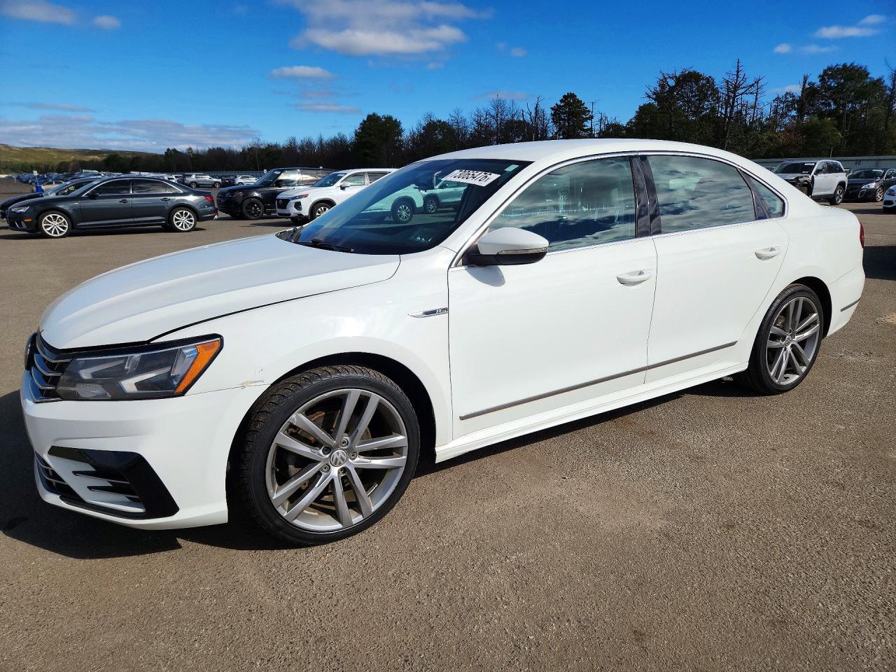 2017 VOLKSWAGEN PASSAT | 1VWDT7A33HC015559 | UPCARS
