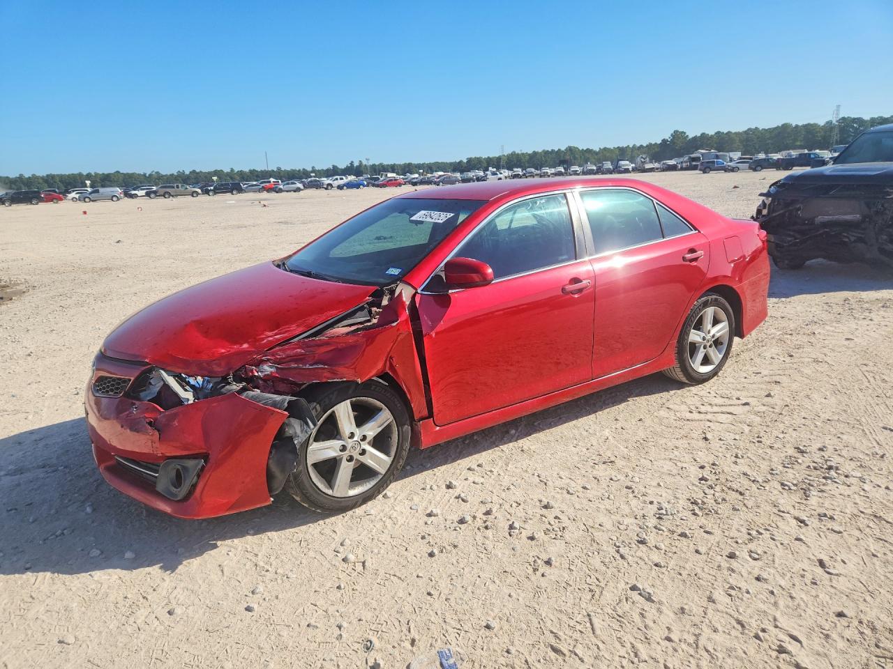 2014 TOYOTA CAMRY SE | 4T1BF1FK1EU787011 | UPCARS
